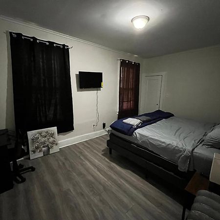 Spacious Cozy Private Room Ньюарк Экстерьер фото
